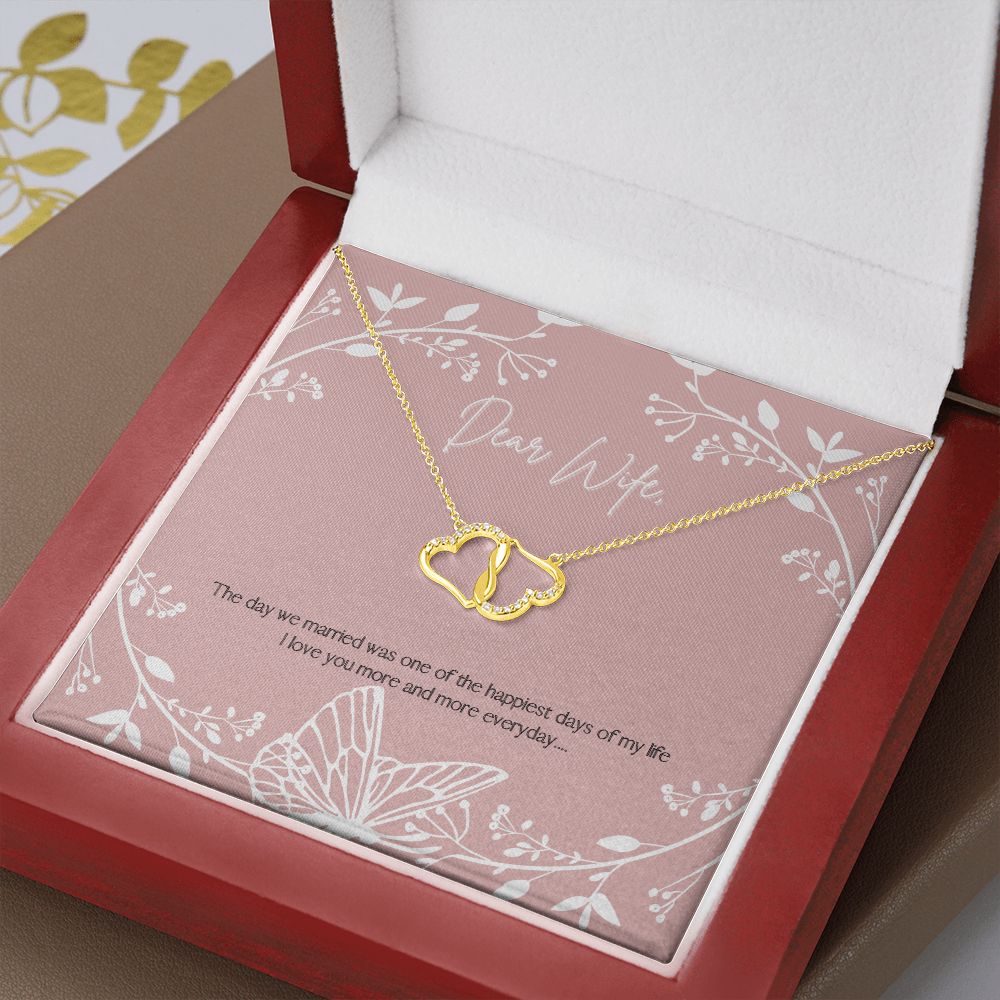 Everlasting Love Necklace Yellow Gold 10K