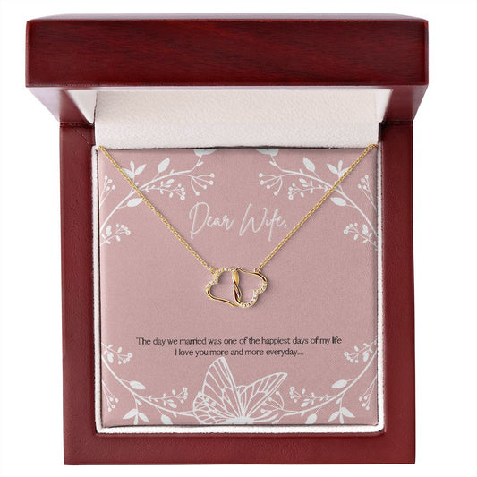 Everlasting Love Necklace Yellow Gold 10K